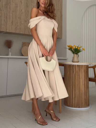Abito Maxi Drappeggiato Elegante con Spalle Scoperte