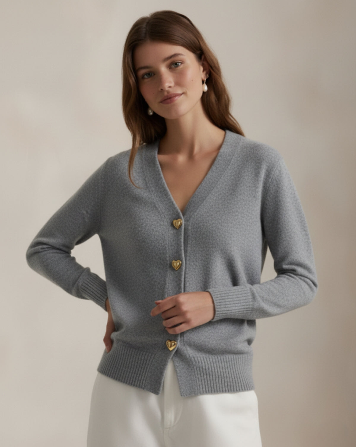 Cardigan in Lana con Bottoni a Cuore