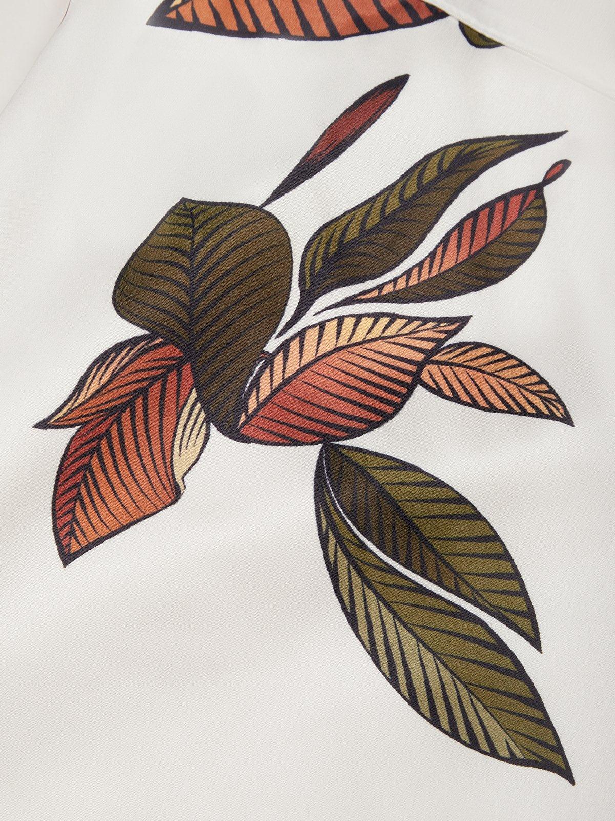 Abito midi a tubino in raso con maniche corte e motivo a foglie bianche